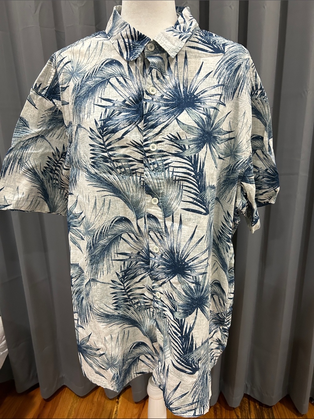 RedHead Blue and White Palm-Print Short Sleeve Button-Up Shirt